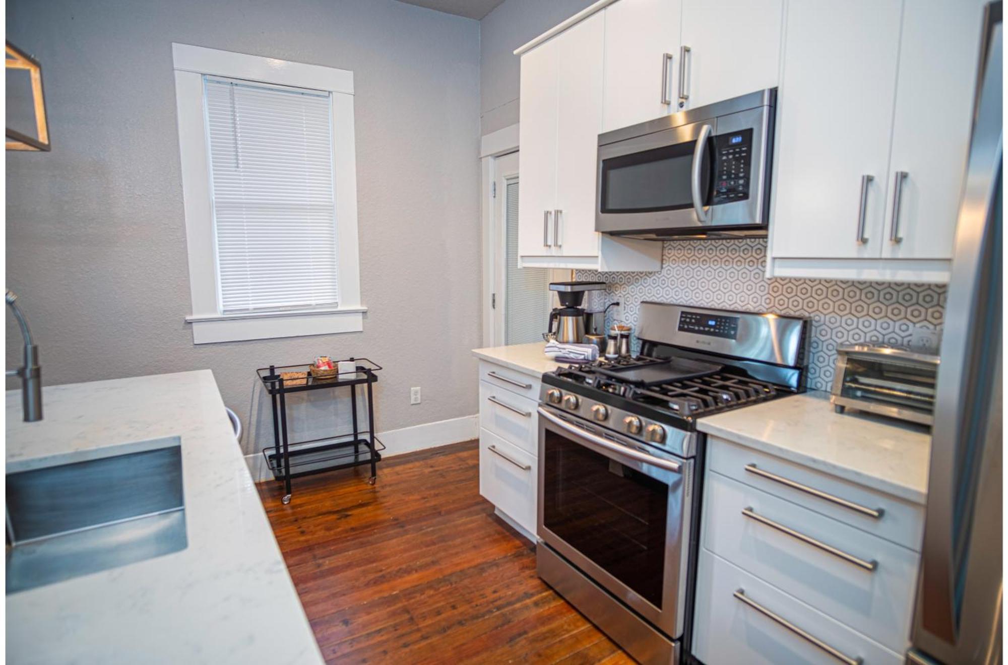Chic Downtown With Garden And Bbq Grill Holiday home *