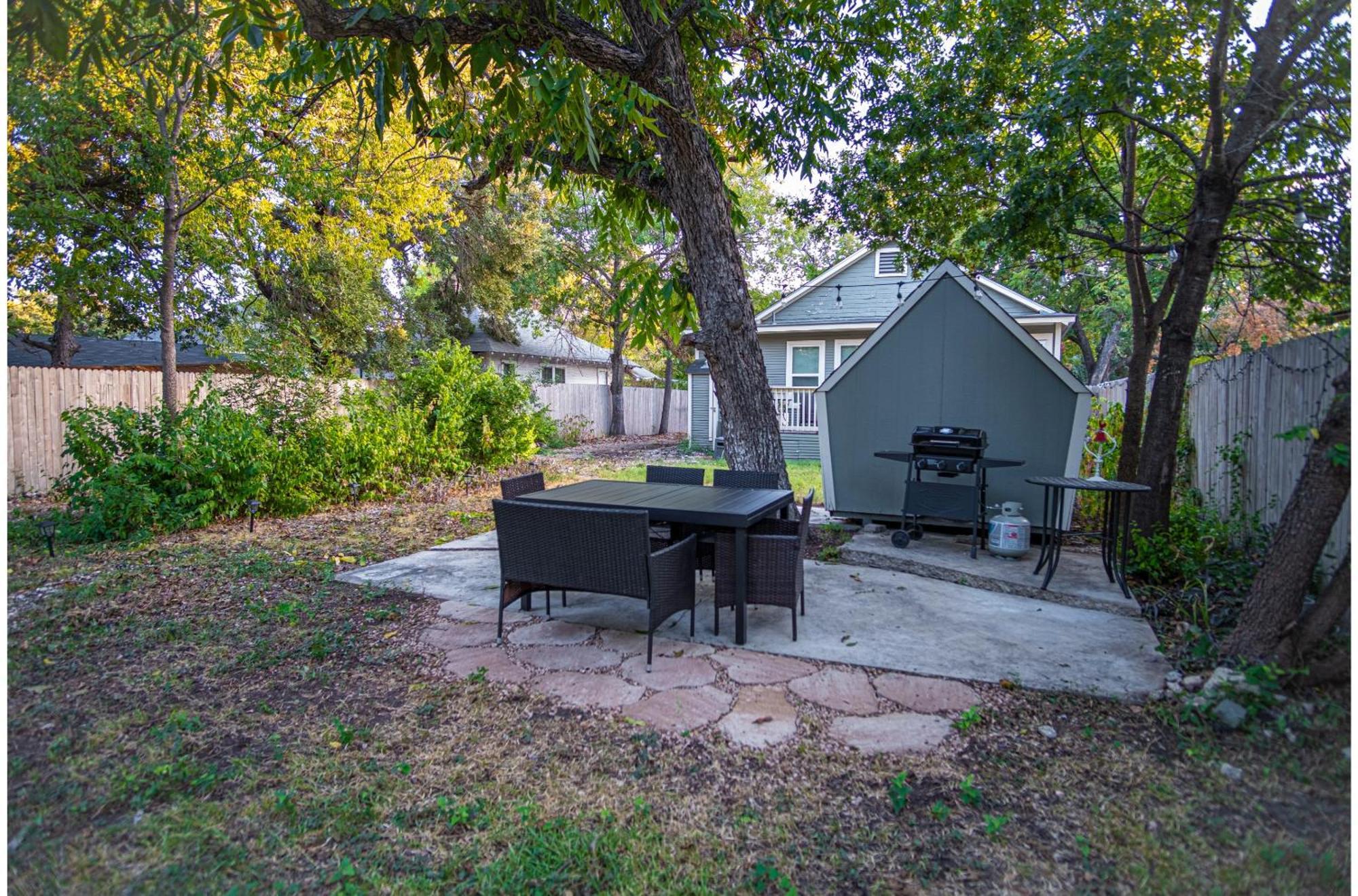 Chic Downtown With Garden And Bbq Grill San Antonio