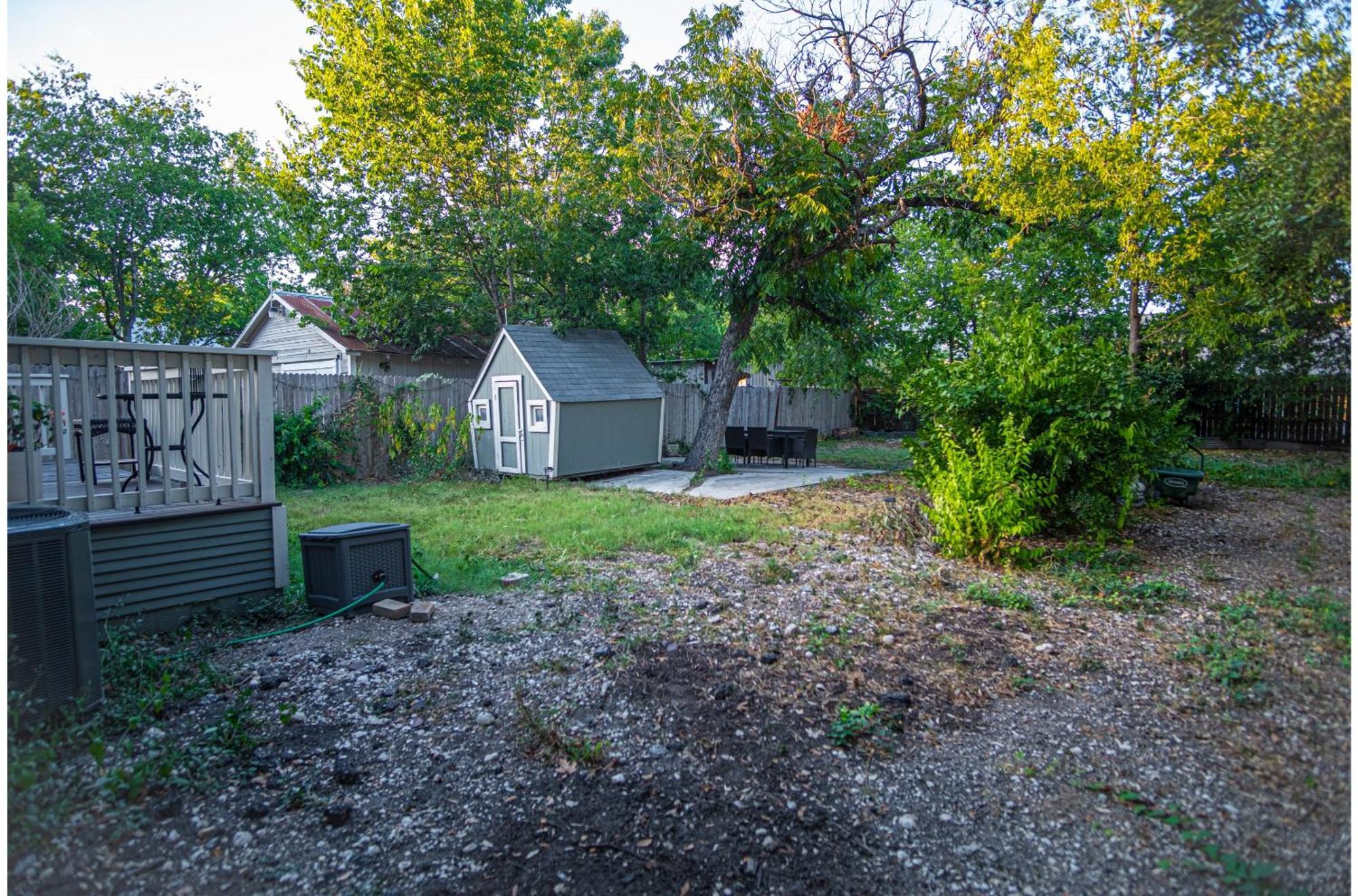 Chic Downtown With Garden And Bbq Grill *